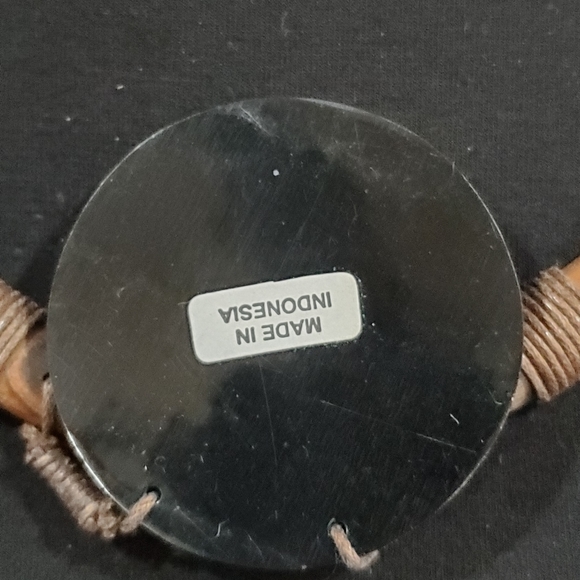 Handmade Indonesian Necklace - Picture 4 of 4